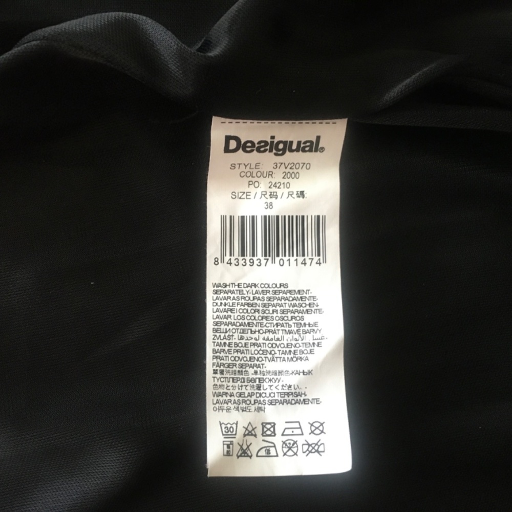 Desigual dress - Picture 7 of 8